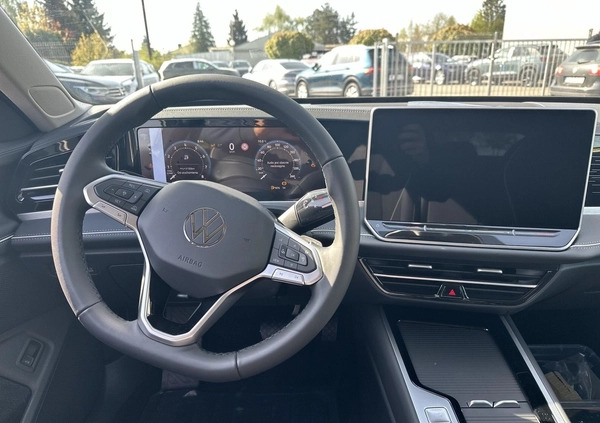 Volkswagen Passat cena 192000 przebieg: 1, rok produkcji 2024 z Świdnik małe 781